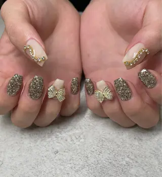 ネイル ネイルルーム チャームのネイルデザイン