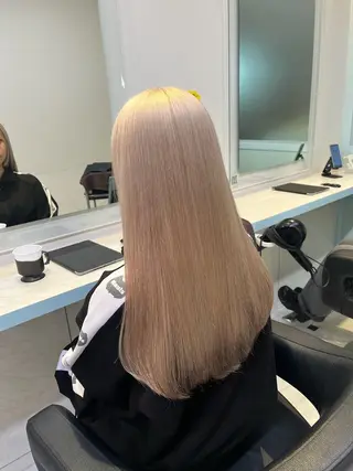 ロング カラー ブリーチカラー 🩵MIZUKIのヘアスタイル
