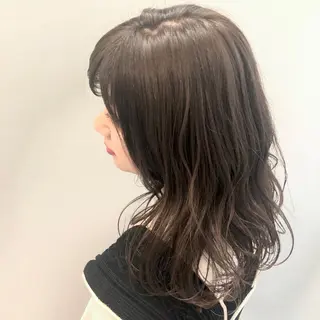 ロング カラー 柏木 彩花のヘアスタイル