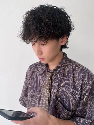 ショート パーマ メンズ 透明感カラー🫧🌈 似合わせカット✂︎のヘアスタイル