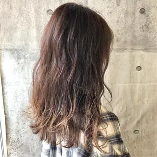 ロング カラー 菅沢 奈生のヘアスタイル