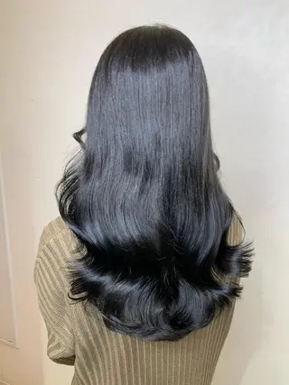 ロング カラー パーマ ヘアアレンジ メンズ キッズ ネイル マツエク・マツパ オリーブカラー 特化　　kaiのヘアスタイル