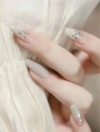 ネイル MoonNail ユリ🌸のネイルデザイン