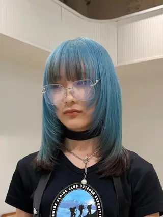 セミロング カラー ヘアアレンジ 🦠デザインカラー/ 魚瀬あおい🦠のヘアスタイル
