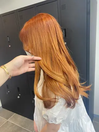 ロング maco 艶感ハイトーン🦋のヘアスタイル