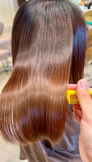 セミロング パーマ 垢抜け小顔レイヤー オリーブ/スミレのヘアスタイル