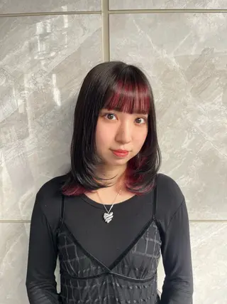 ミディアム カラー ヘアアレンジ 韓国レイヤーカット/ 儚げカラーチナツのヘアスタイル