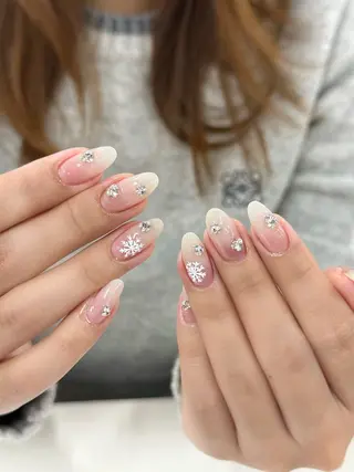ネイル FLY Nail Salonのネイルデザイン