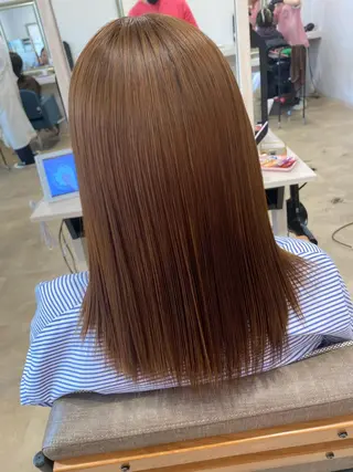 セミロング パーマ 饒平名 知也のヘアスタイル