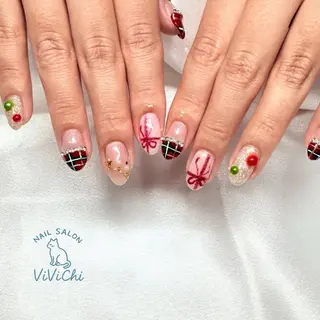 ネイル ViViChi 梨帆のネイルデザイン