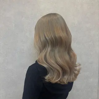 ミディアム 🩶透明感カラー🩶 ミズキのヘアスタイル