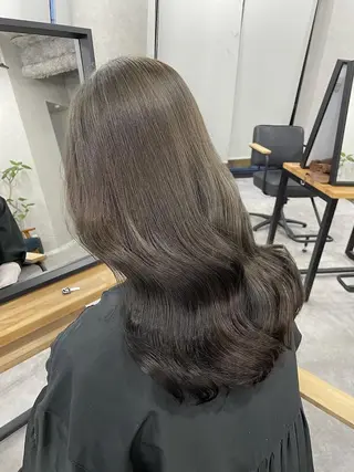 ロング カラー ili 梅田のヘアスタイル