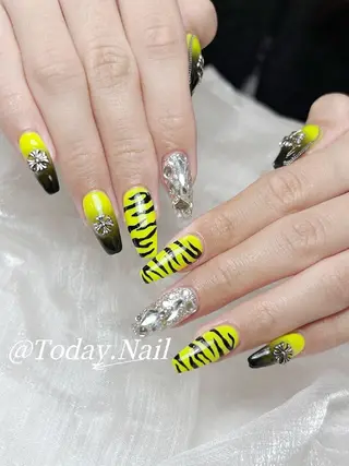 ネイル Today．Nail所属・ラン 花花．nailのネイルデザイン