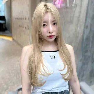 セミロング カラー 新宿/韓国風レイヤー 髪質改善/渋谷直樹のヘアスタイル