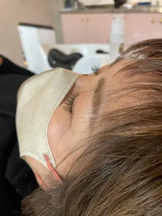 マツエク・マツパ 坂本 沙也加のヘアスタイル