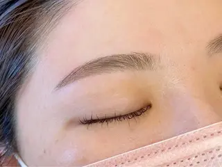 アイブロウ 岩根 ななみのマツエク・マツパデザイン