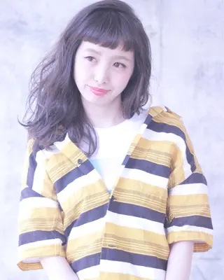 セミロング カラー 及川 光のヘアスタイル