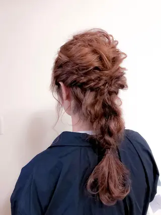 セミロング カラー ヘアアレンジ 北堀江【HUE】 アオキ　コータのヘアスタイル