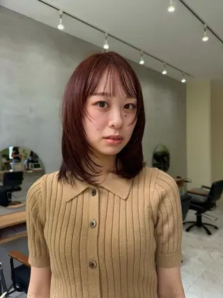 ミディアム カラー 柔らかレイヤー× 透け感カラー/SUのヘアスタイル