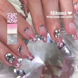 ネイル リボン、ガーリー パーツ放題専門店のネイルデザイン