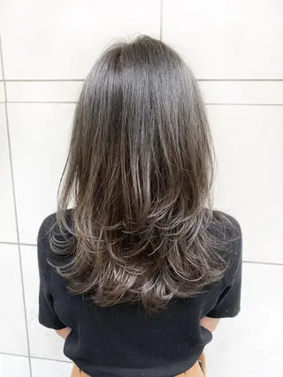 ロング カラー 沖 宜志のヘアスタイル