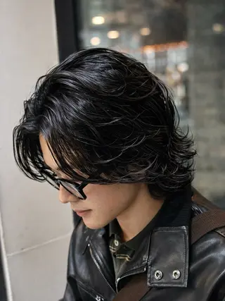 ミディアム パーマ メンズ ケンシロウ メンズパーマ特化⭕️のヘアスタイル