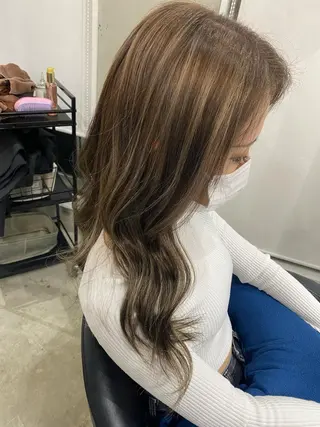 ロング カラー yuuka🌻 ハイライト/艶カラーのヘアスタイル