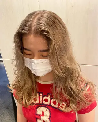 セミロング デザインカラー/ボブ ブリーチカラー/ユリのヘアスタイル