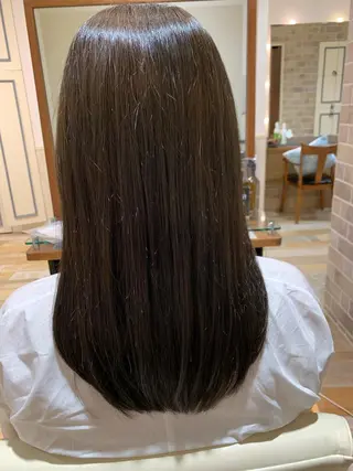 ロング カラー 須藤 向日葵のヘアスタイル