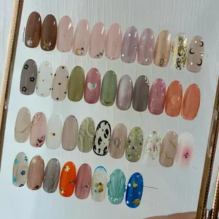 ネイル Nanala. LUNAのネイルデザイン