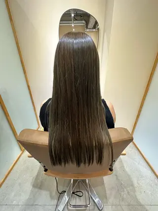 ロング ౨ৎ︎Zina 川口 KIRARI౨ৎのヘアスタイル
