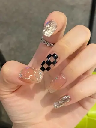 ネイル Theone栄店 伊藤のネイルデザイン