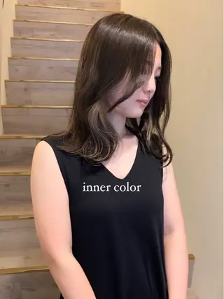 セミロング カラー 落合希 Olivebeigeのヘアスタイル