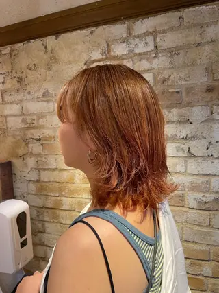 ミディアム 千代 夏輝のヘアスタイル