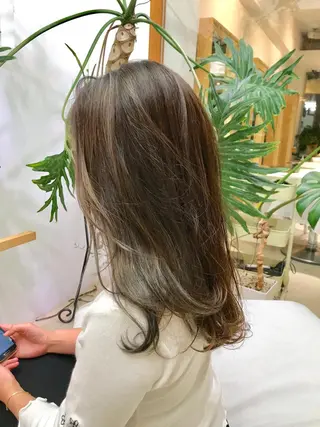 ロング カラー 平田 健一のヘアスタイル