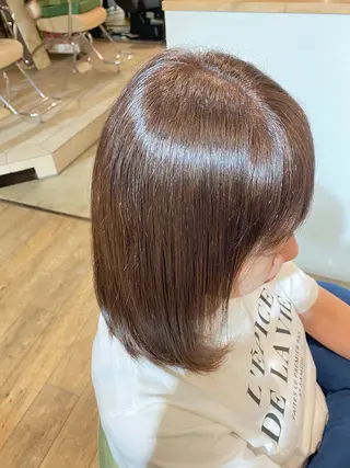 ミディアム 白上 愛佳のヘアスタイル