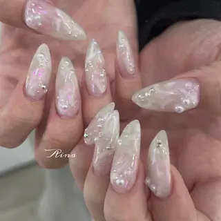 ネイル moca心斎橋店 Aina🐈⬛🤍のネイルデザイン
