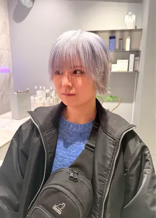 ショート カラー ハイトーンレイヤー 顔まわりSOTAのヘアスタイル