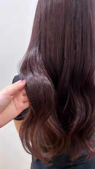 カラー 太田 絵麻のヘアスタイル