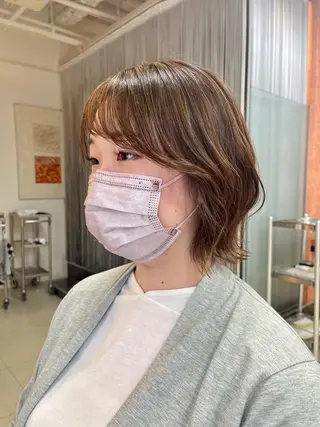 ショート カラー ヘアアレンジ 鶴﨑 美優亜のヘアスタイル