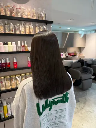 セミロング カラー 🦈AKARI🦈 髪質改善/韓国風のヘアスタイル