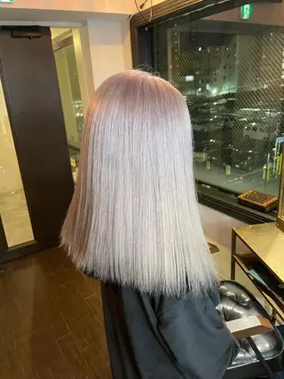 ミディアム カラー 安田和洋 ブリーチカラー特化のヘアスタイル