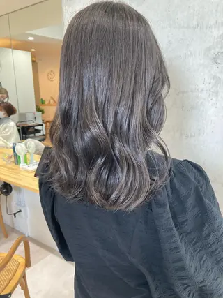 ミディアム ✨色持ちの良い艶 カラー✨蟹江真世のヘアスタイル
