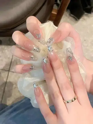 ネイル VIVIAN エイのネイルデザイン