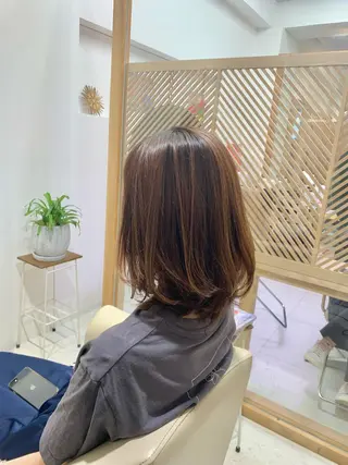ミディアム 山内 瑞穂のヘアスタイル