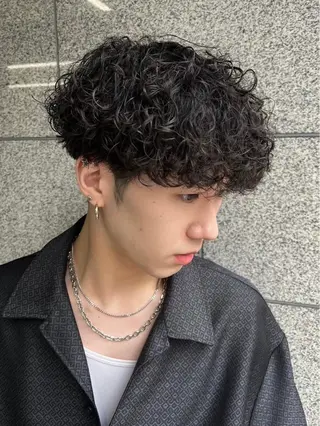 パーマ メンズ Bond Story りき カラーモデルのヘアスタイル