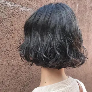 ショート カラー パーマ ヘアアレンジ 松田 亮葉のヘアスタイル
