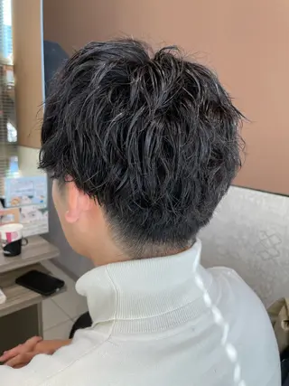 ショート パーマ メンズ 透明感カラー& メンズアイブロウ専門のヘアスタイル