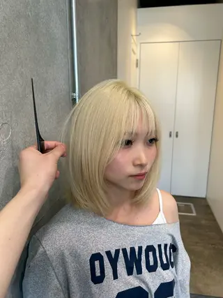 ショート カラー レイヤー/ブロンド 透明感カラー/ヒロトのヘアスタイル