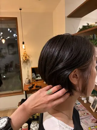 カラー 清水 美香のヘアスタイル